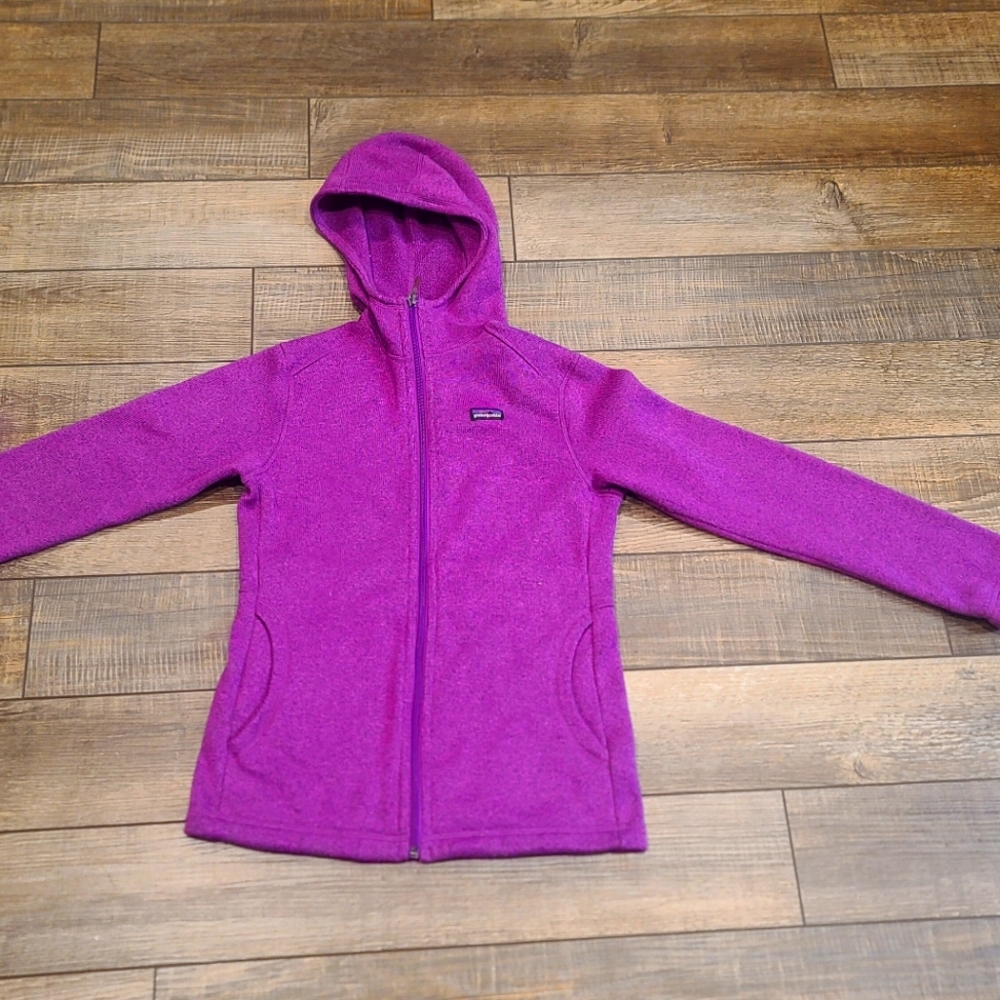 Girl's Patagonia Sweater